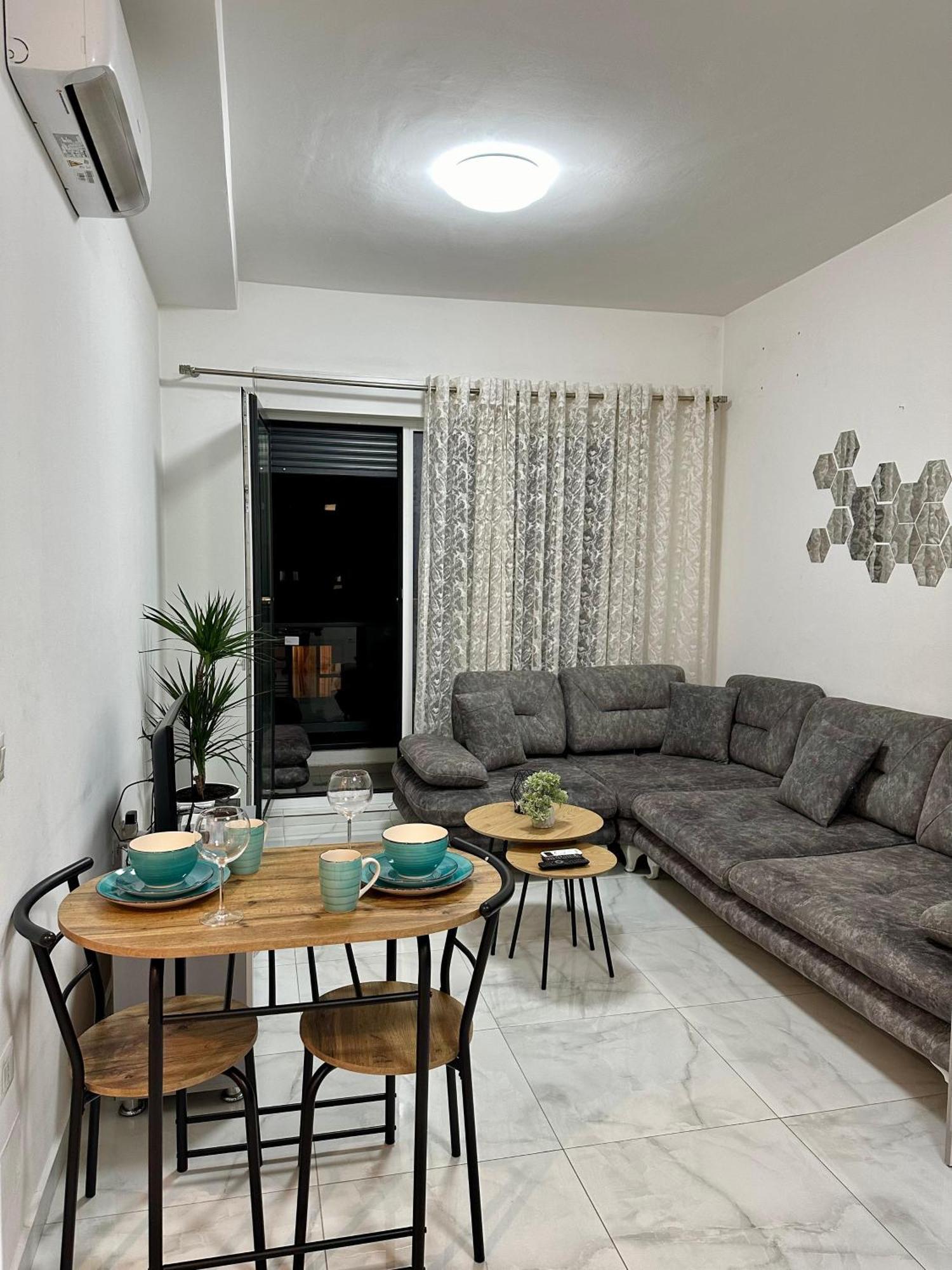 Second Home 1 Tirana Exteriér fotografie